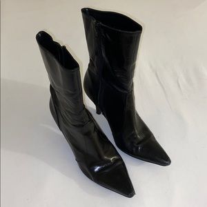 Heeled boots